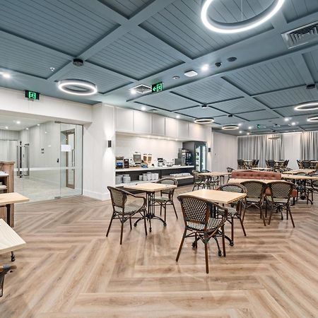Mercure Pakenham Bagian luar foto