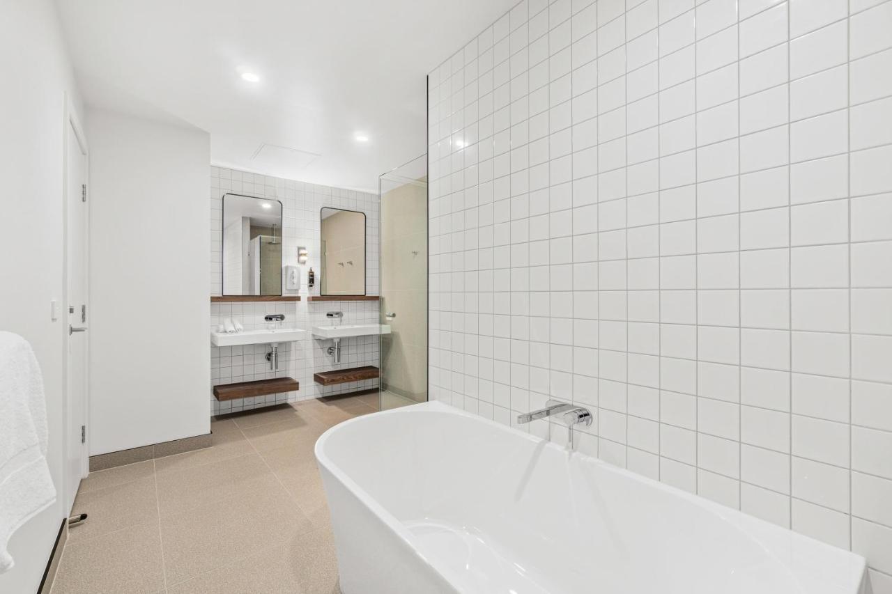 Mercure Pakenham Bagian luar foto