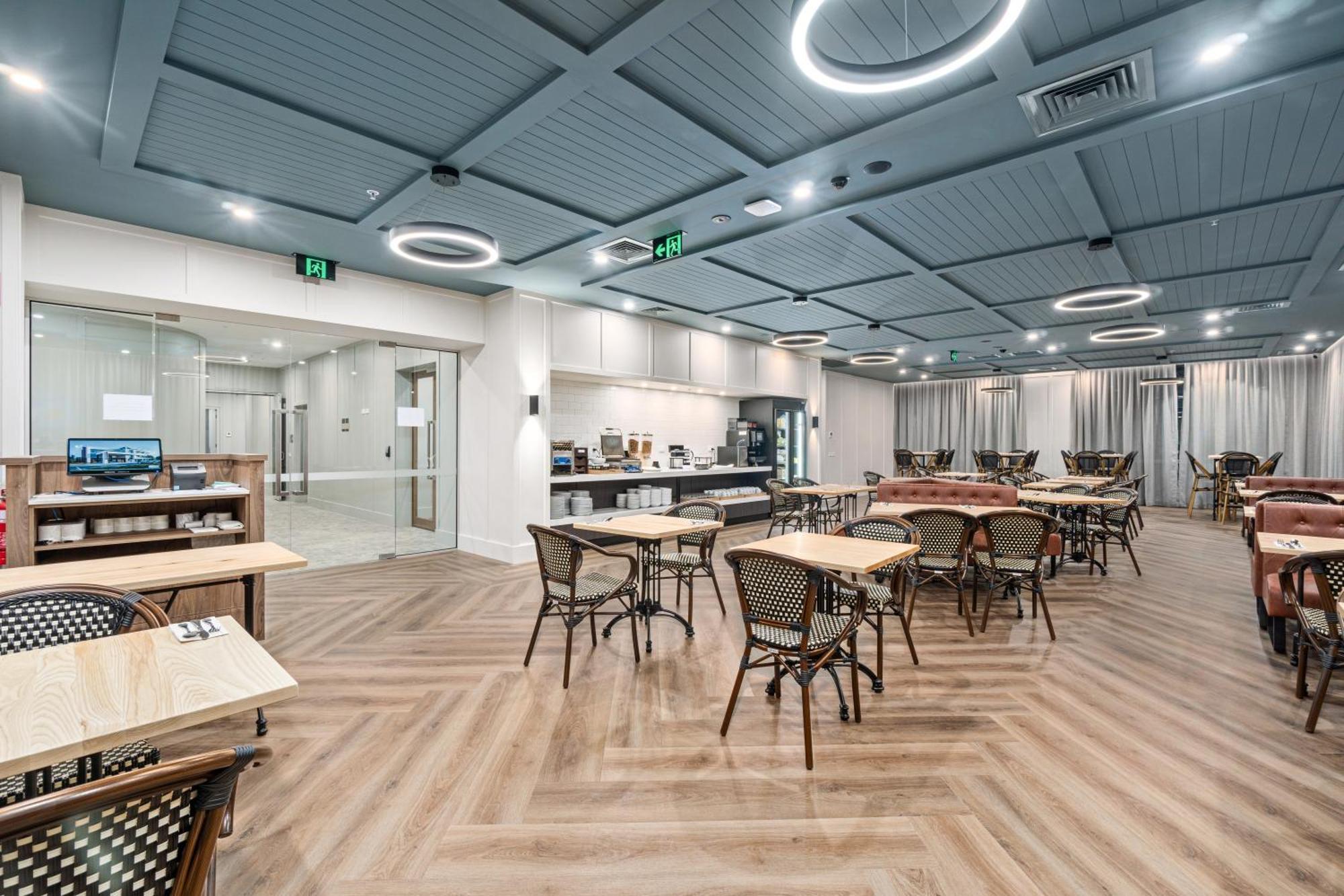 Mercure Pakenham Bagian luar foto