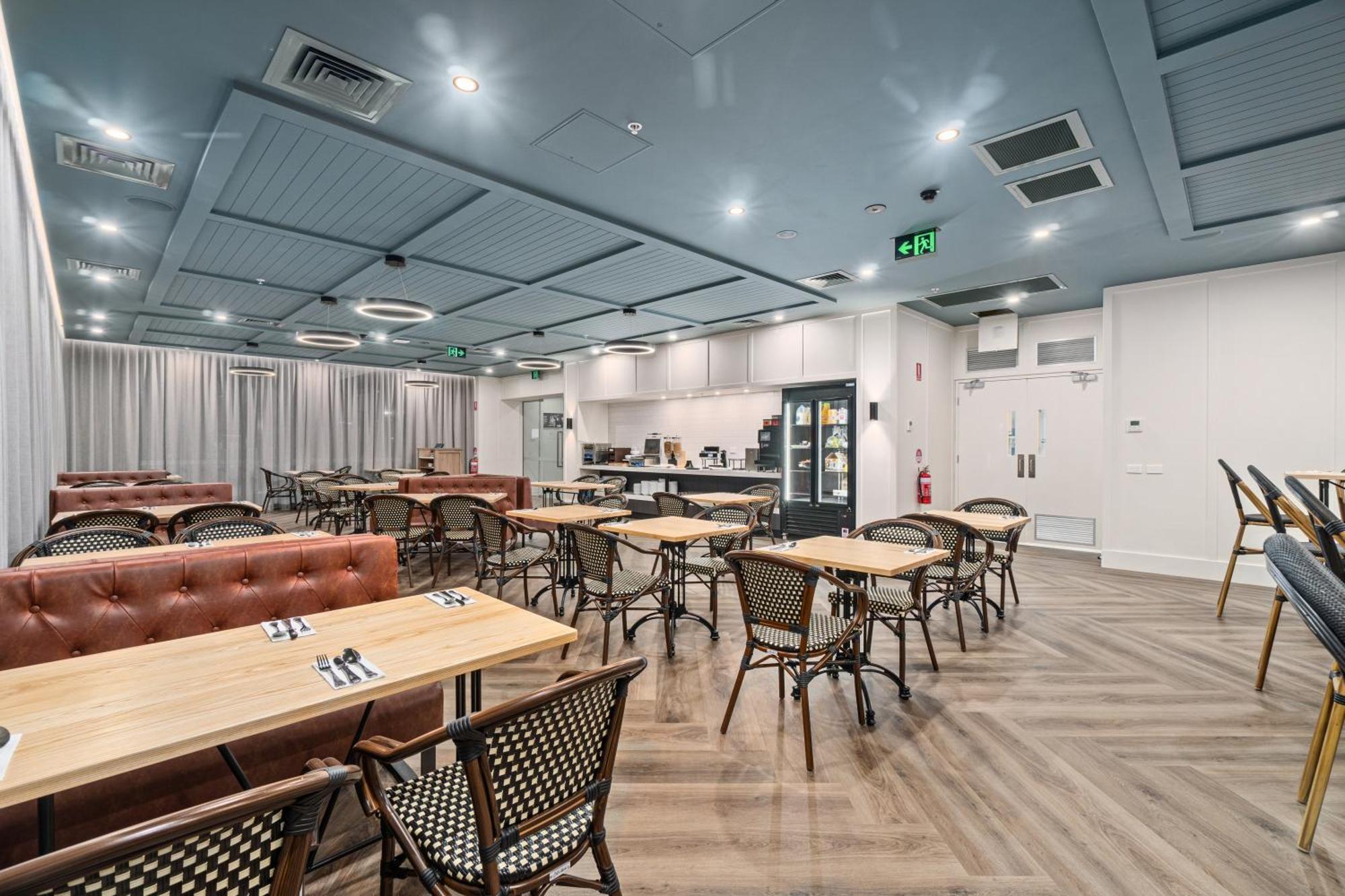 Mercure Pakenham Bagian luar foto